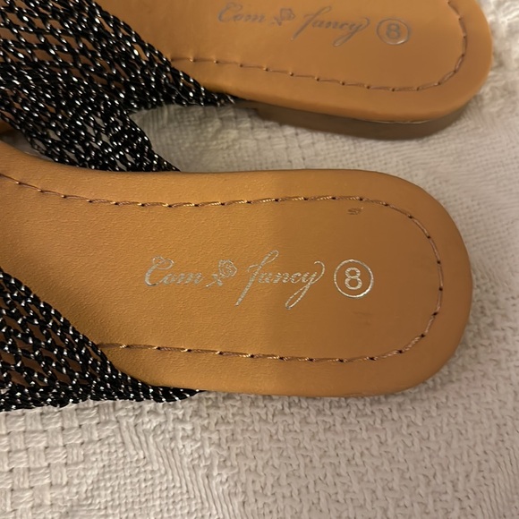 SANDALS - Picture 2 of 3